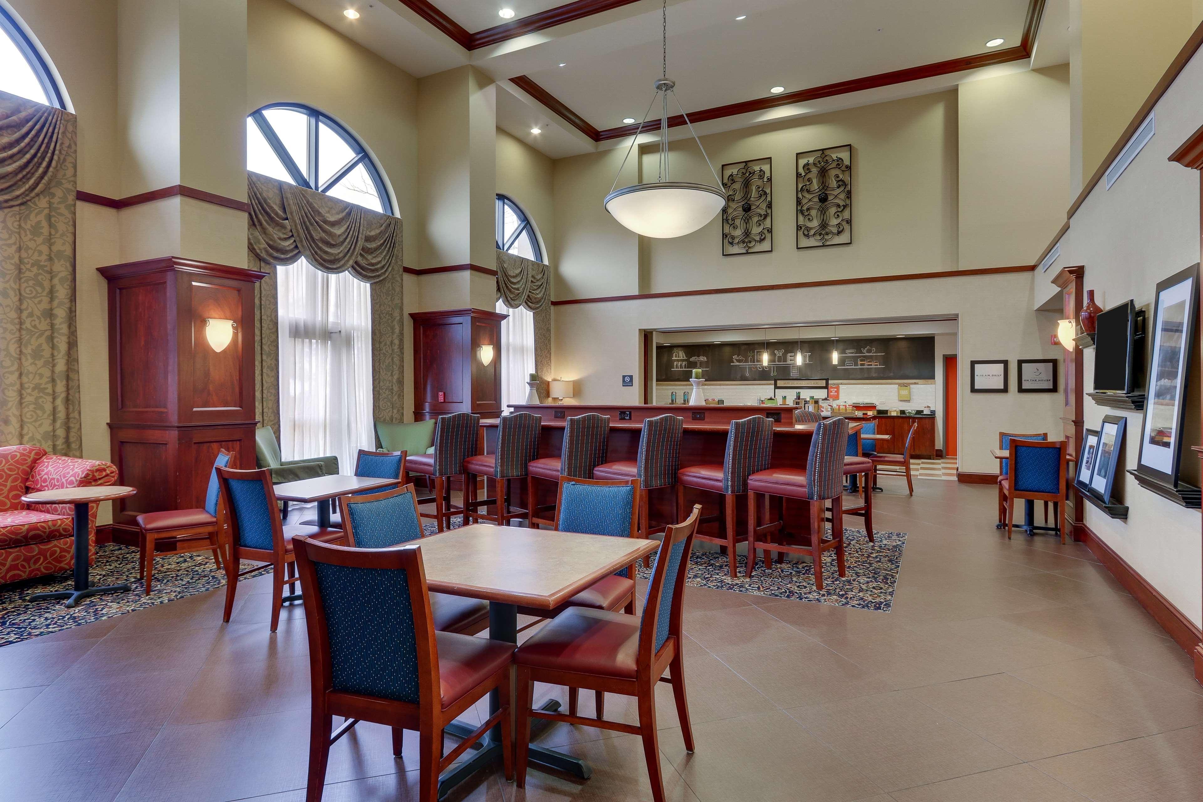 Hampton Inn & Suites Indianapolis-Airport Kültér fotó
