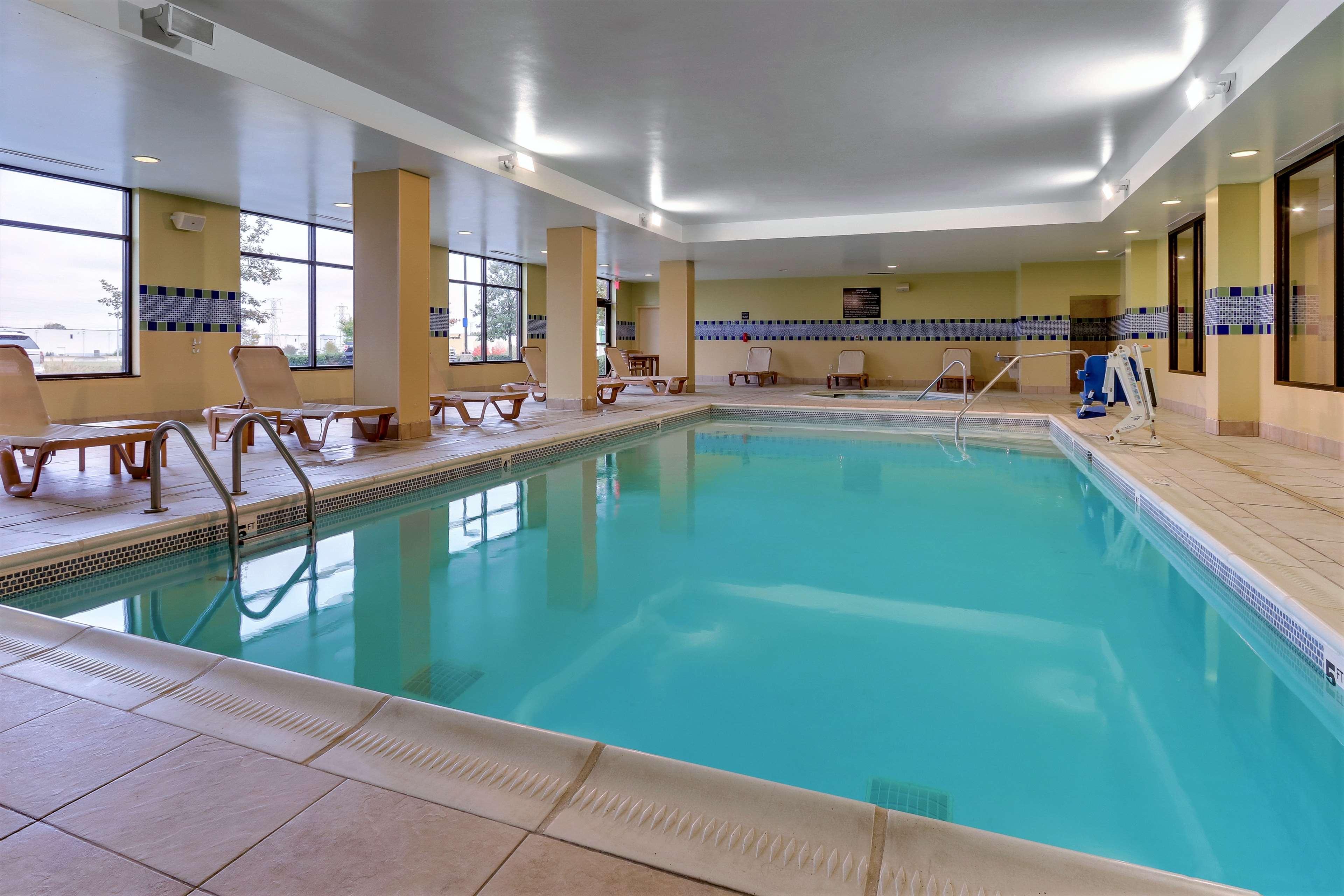 Hampton Inn & Suites Indianapolis-Airport Kültér fotó