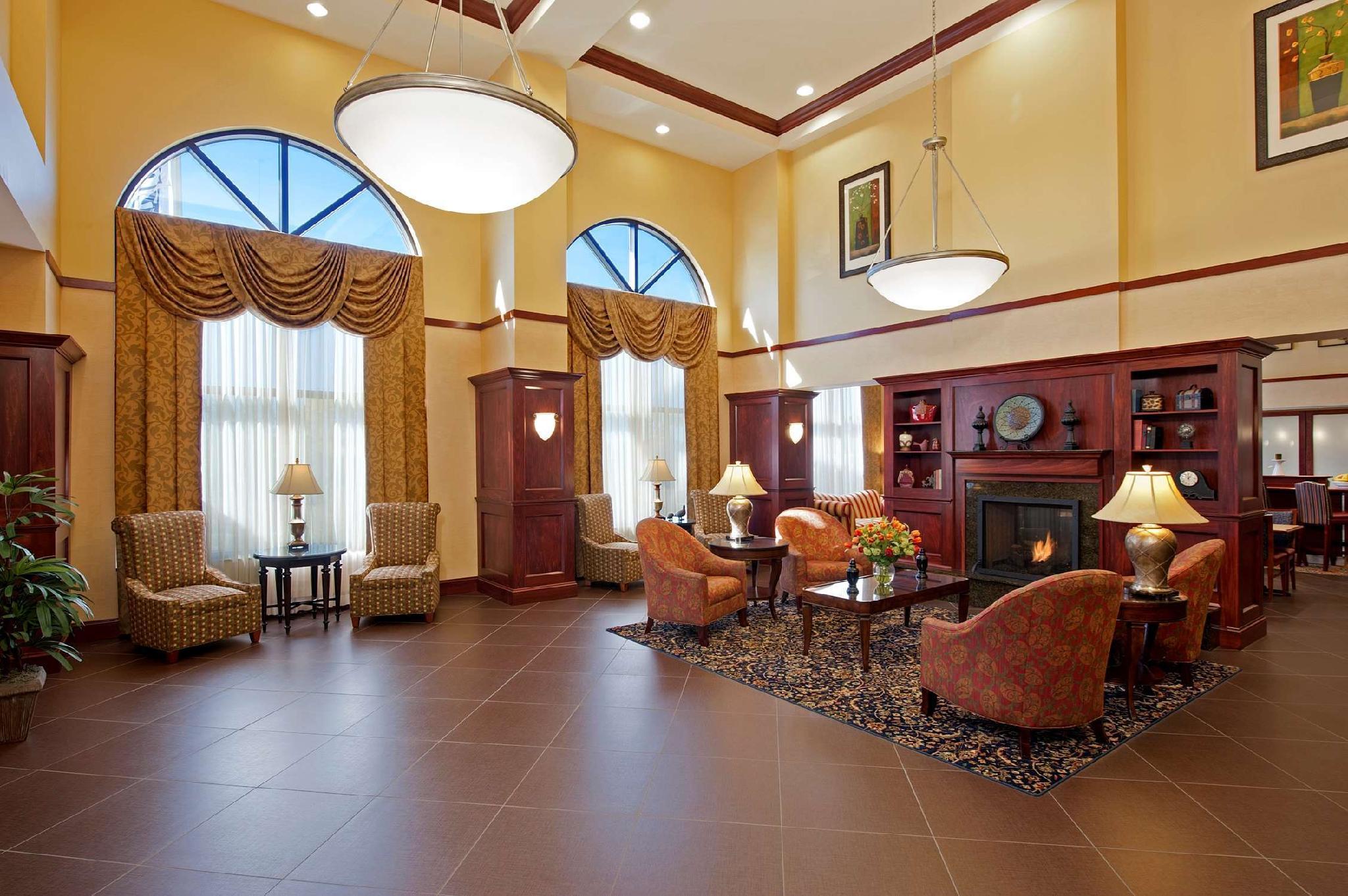 Hampton Inn & Suites Indianapolis-Airport Beltér fotó