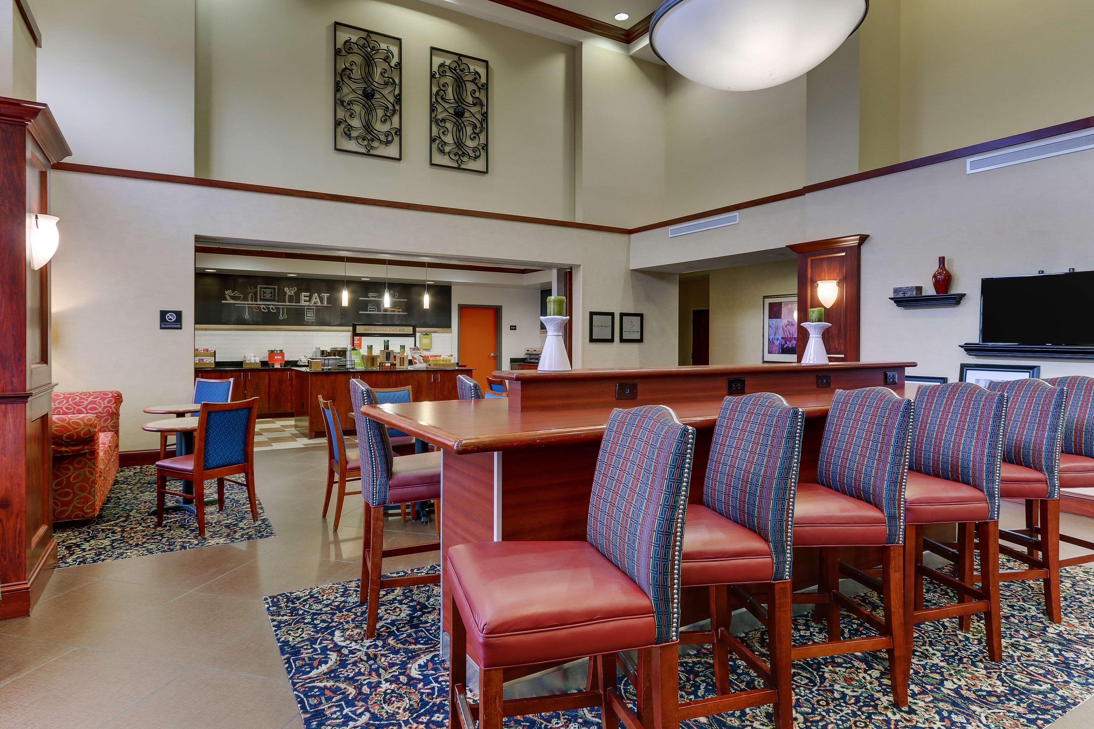 Hampton Inn & Suites Indianapolis-Airport Kültér fotó