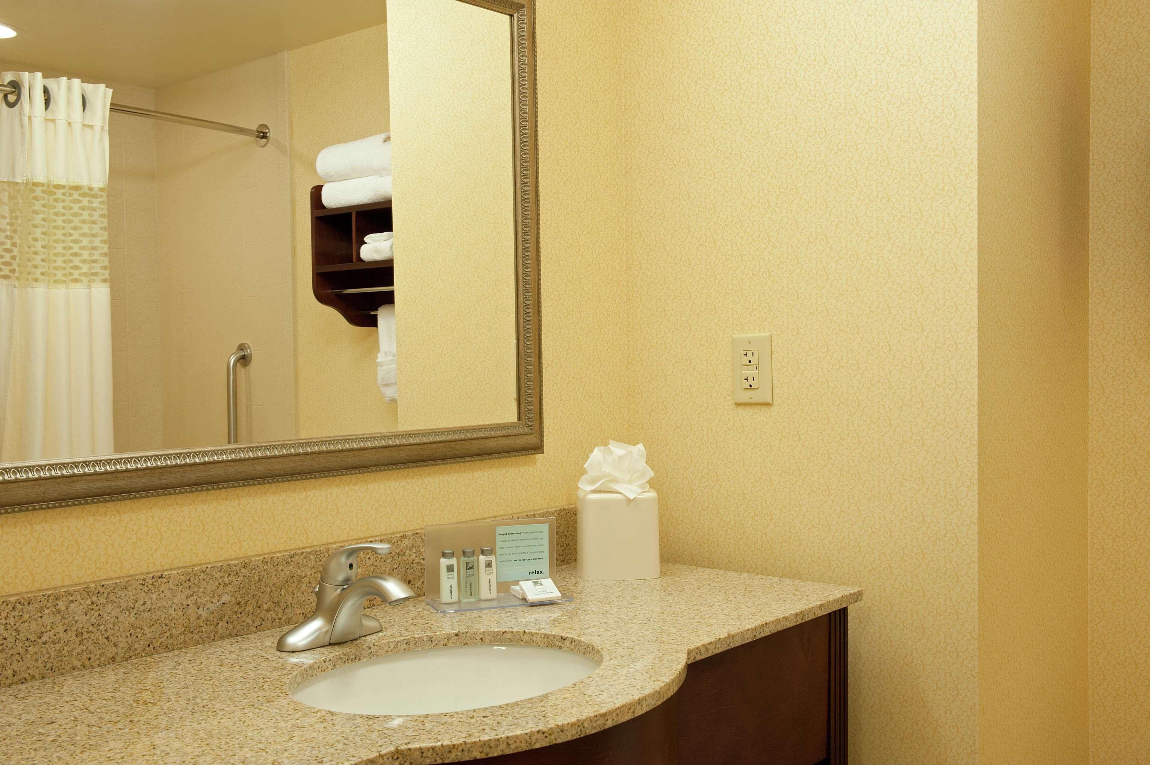 Hampton Inn & Suites Indianapolis-Airport Kültér fotó