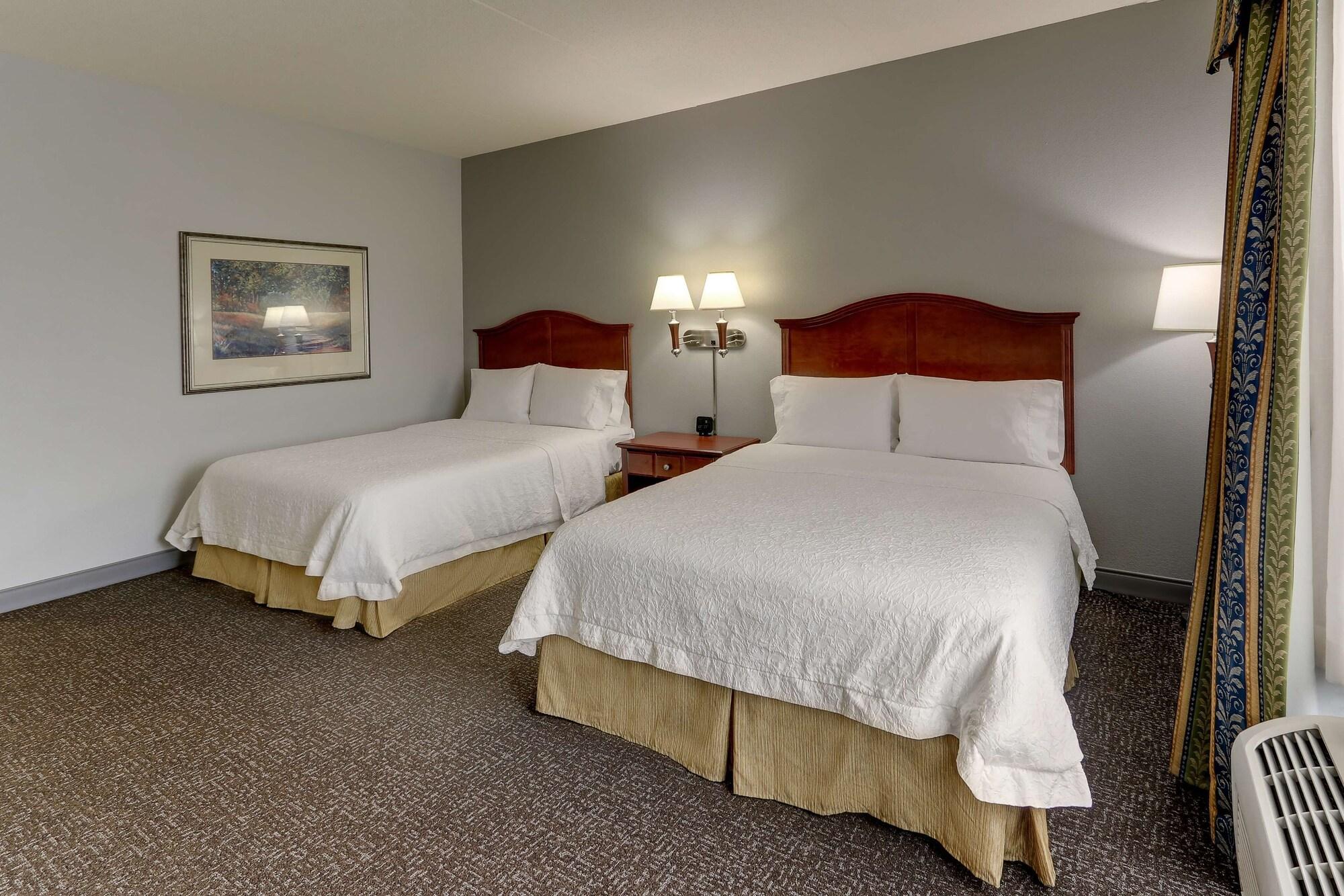 Hampton Inn & Suites Indianapolis-Airport Kültér fotó