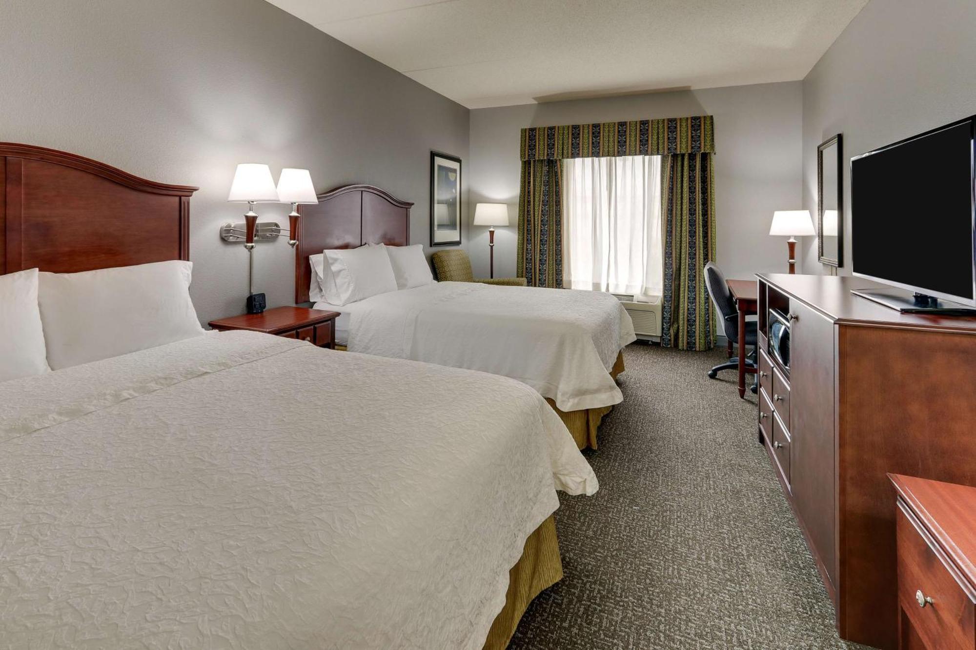Hampton Inn & Suites Indianapolis-Airport Kültér fotó