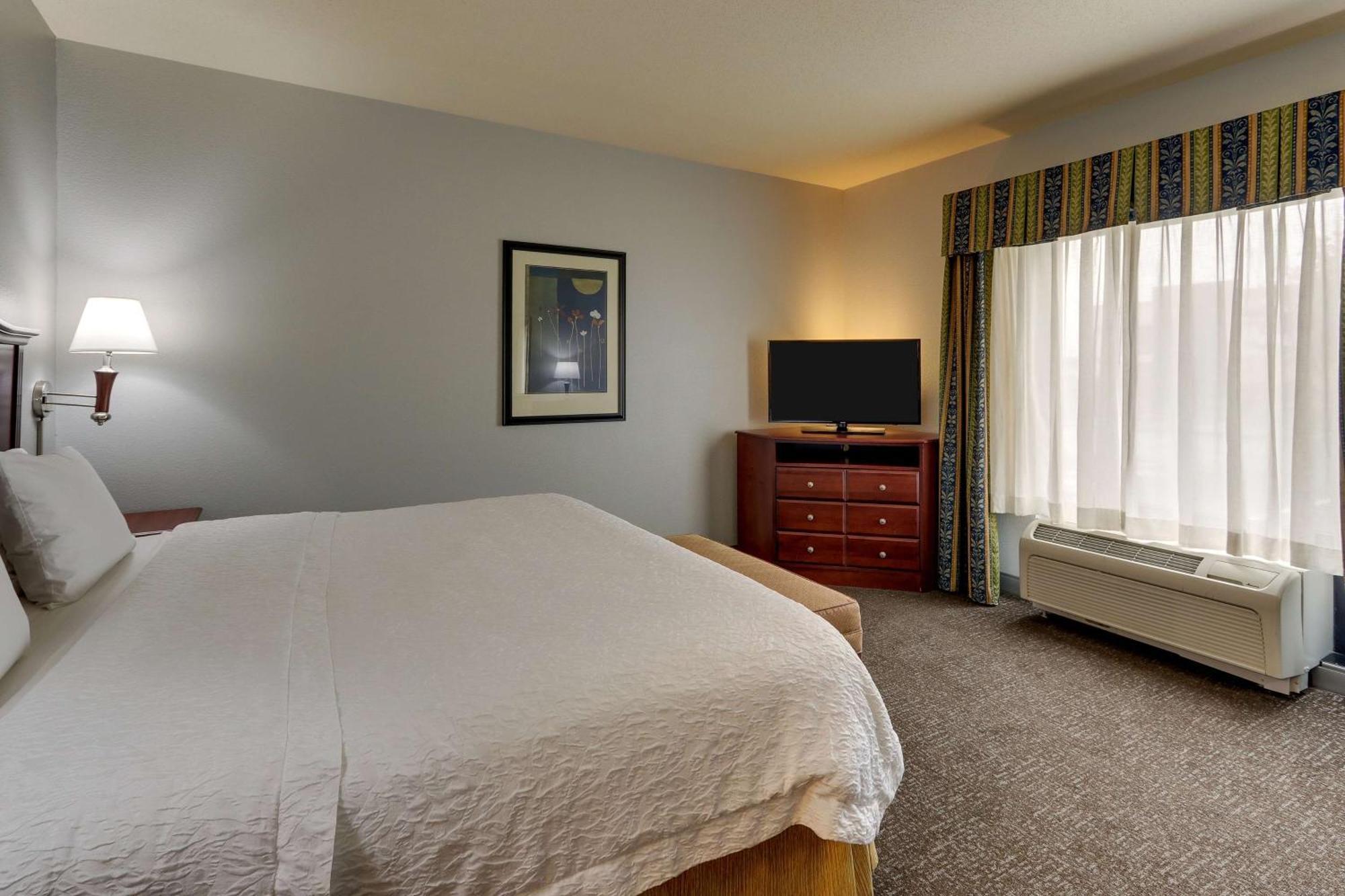 Hampton Inn & Suites Indianapolis-Airport Kültér fotó