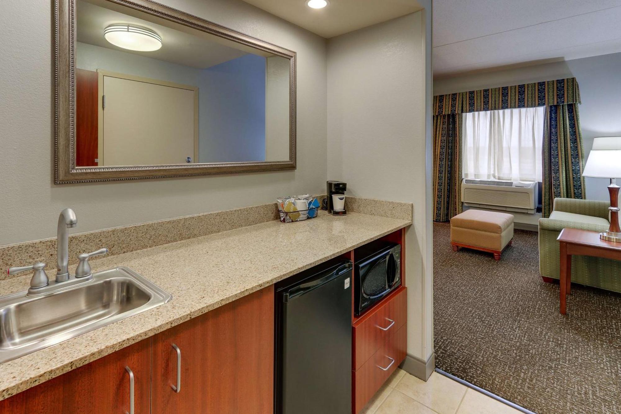 Hampton Inn & Suites Indianapolis-Airport Kültér fotó