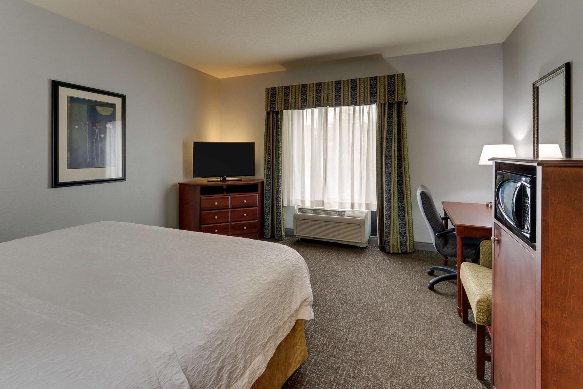 Hampton Inn & Suites Indianapolis-Airport Kültér fotó