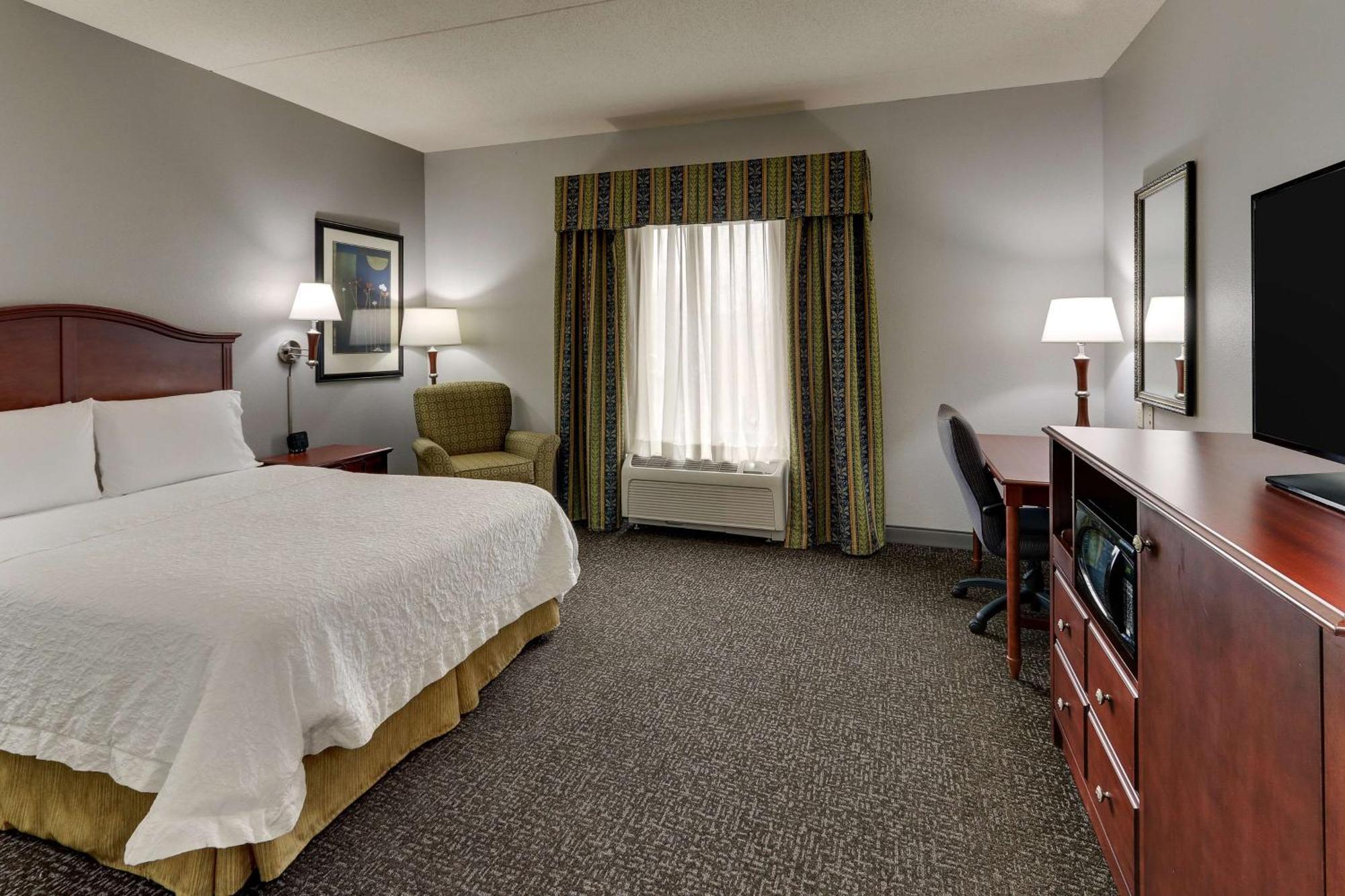 Hampton Inn & Suites Indianapolis-Airport Kültér fotó